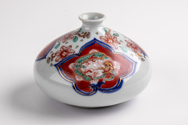 大聖寺伊万里 金襴手七宝龍文油壷 明治時代 E1647B | iichi 日々