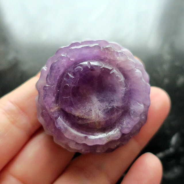 【健康・長寿・子宝】瑪瑙ハートアメジスト⭐️台座付き N72 アメジスト 蓮（ロータス） 台座 42mm 天然石 置物 コレクション