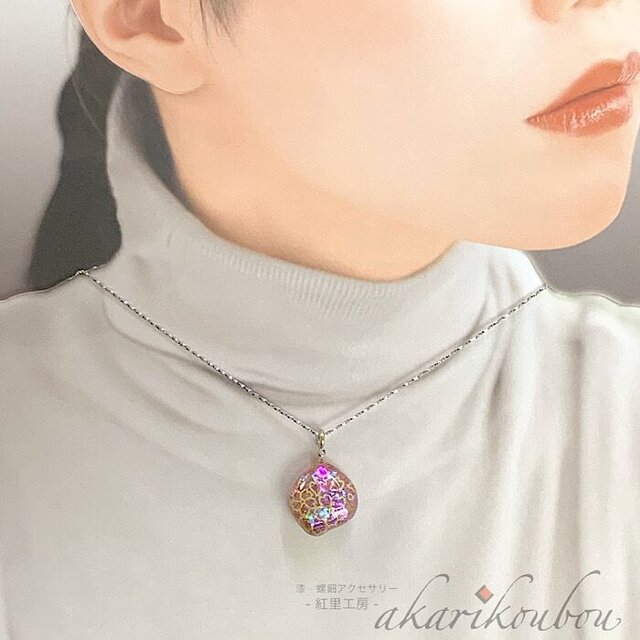 sv925】桜柄 濃桃色螺鈿 螺鈿ペンダント 純金箔 | iichi 日々の