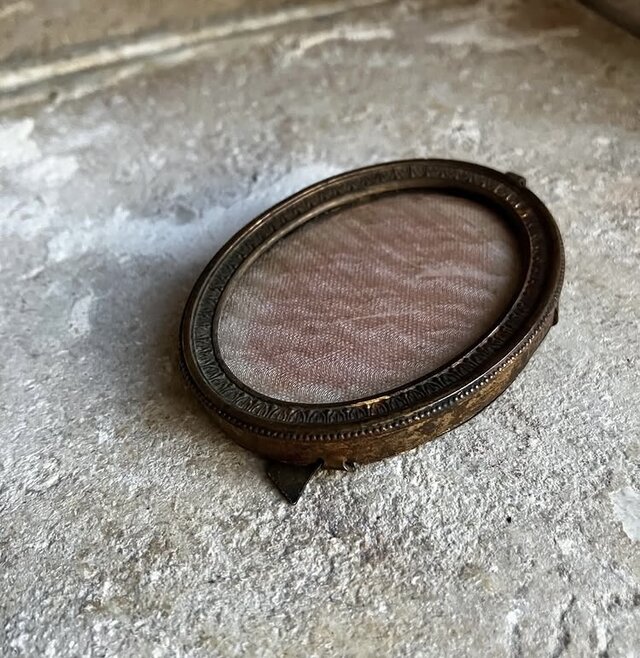 フランス アンティーク フォトフレーム 真鍮 | iichi 日々の暮らしを