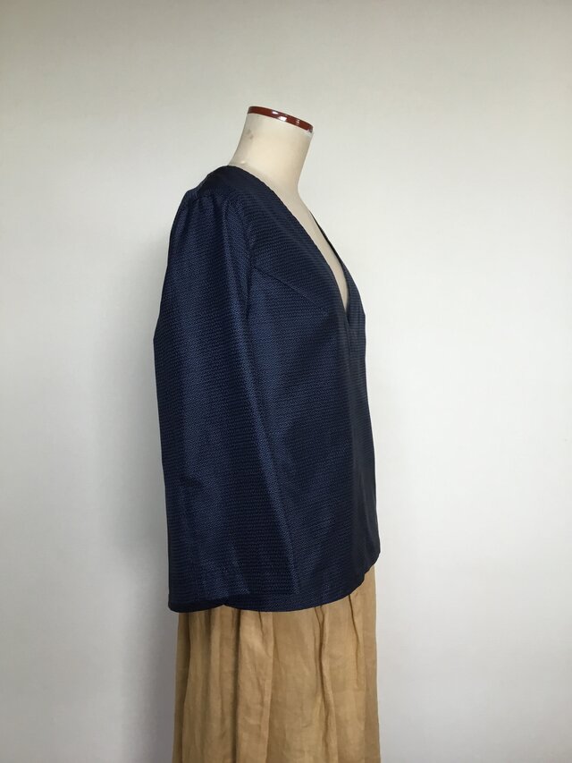 専用ページ三越扱いの新品反物から 大島紬のレイヤード風ブラウス 着物リメイク 8129a285c178d392e432d81b9b2ae3