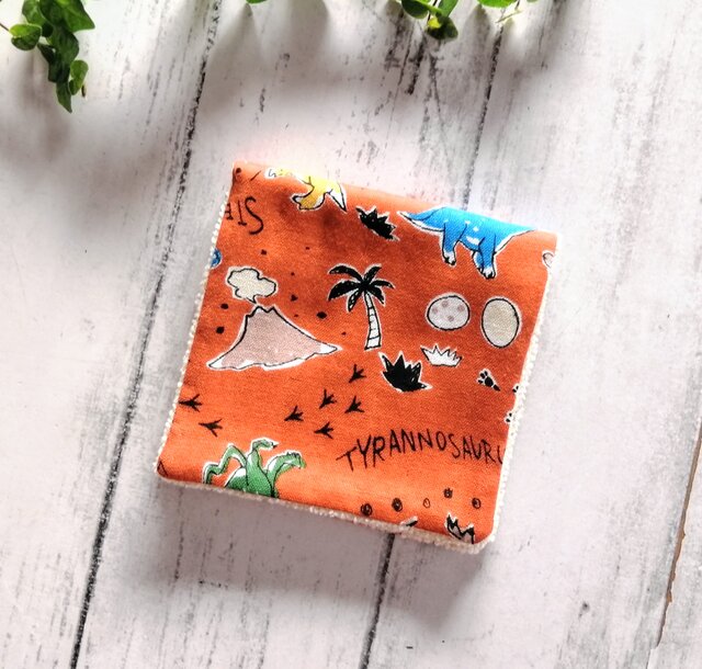 811・リバティ6重ガーゼハーフハンカチ〈ミシェル〉ネオンオレンジ 恐竜 ハーフハンカチ レンガ色 ガーゼハンカチタオル ダブルガーゼ 名