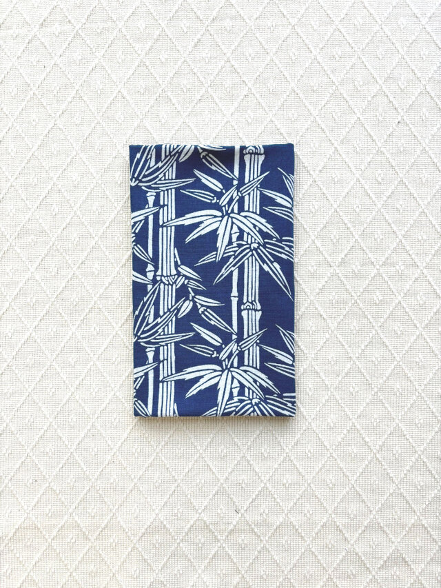 天然藍の型染め手拭い　縞笹竹