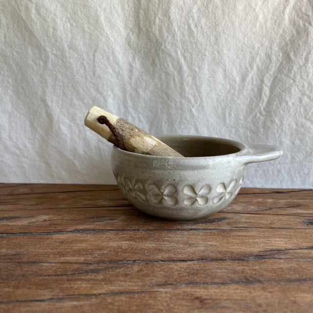 粉ひきのすり鉢 すりこぎ棒付き(小サイズ)