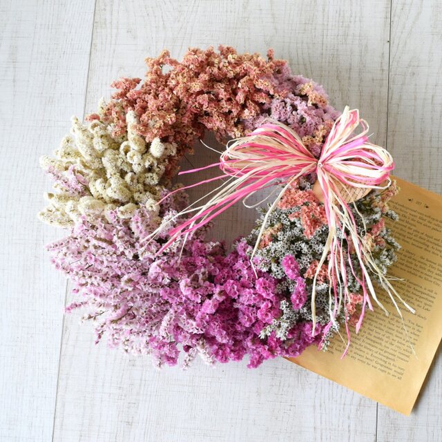 スターチスのモコモコ入道雲リース