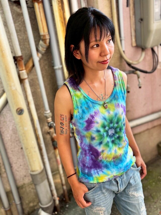 タイダイ タンクトップ Lサイズ 曼荼羅模様 ブラック×カラフル タイダイ Tie-dye タンクトップ Lサイズ 曼荼羅模様 ブラック
