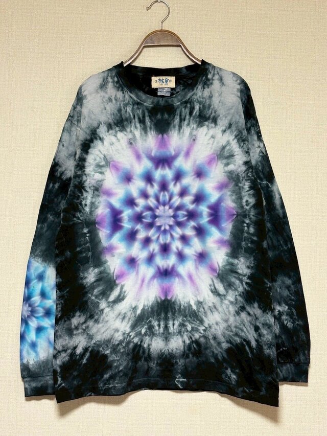Mediam タイダイデザイン 長袖Tシャツ Mediam タイダイデザイン 長袖Tシャツ タイダイ染め 長袖Tシャツ