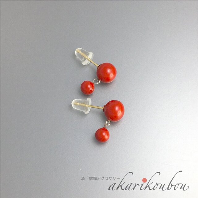K18】漆ピアス 赤 丸玉 2個 6mm 4mm 漆アクセサリー | iichi 日々の