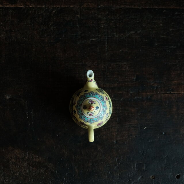 花と龍◇中国景徳鎮 色絵小ぶり急須 茶器 花唐草 チャイナレトロ