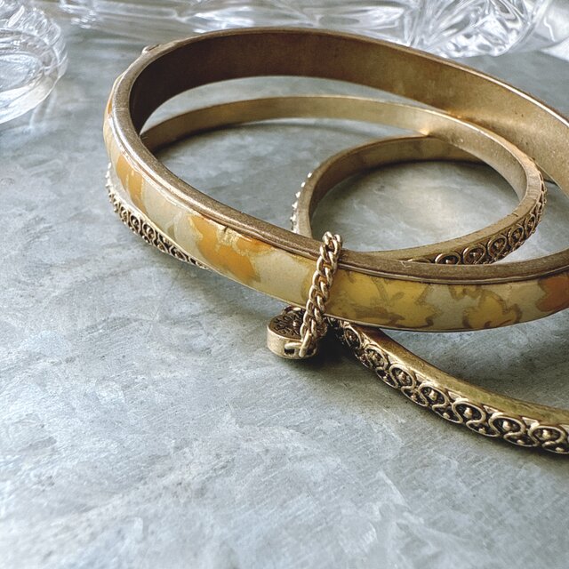 MONET VINTAGE モネ ヴィンテージ ブレスレット ゴールドカラー系 MONET モネ ゴールド ブレスレット バングル 細い ヴィンテージ