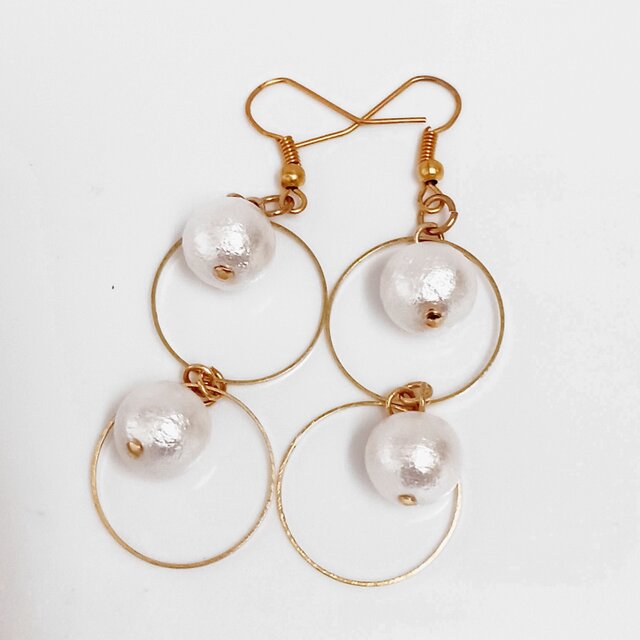 コットンパールリングのピアス