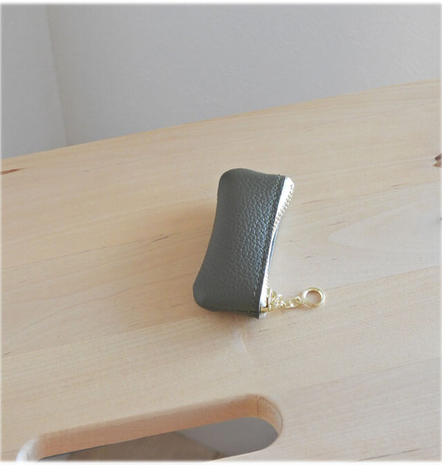 ちびちびジップケース　カーキ