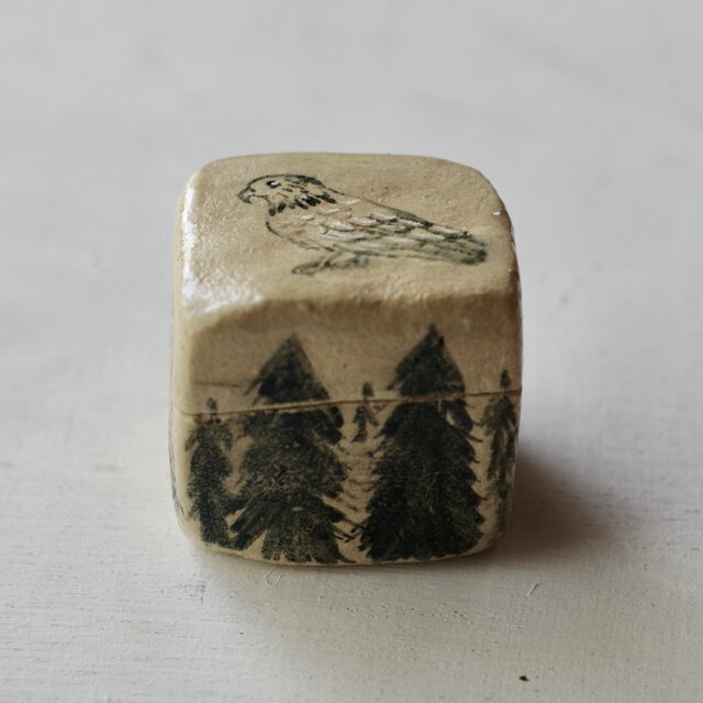 陶器の宝箱　〜鷹〜