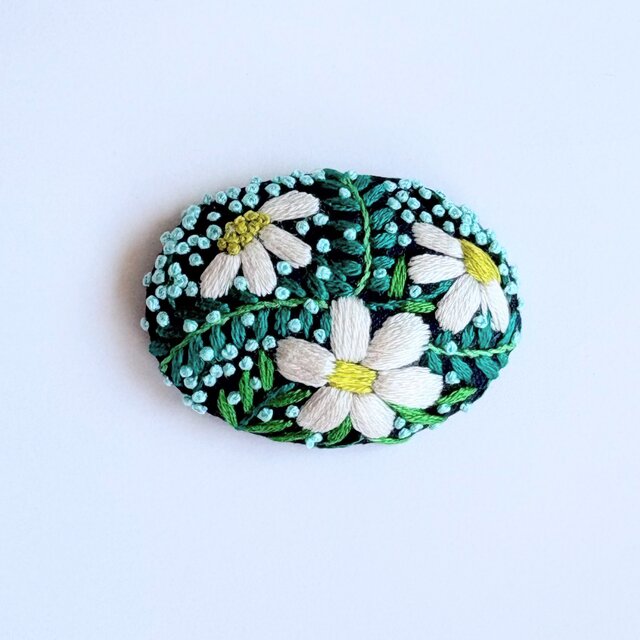 小さなお花の刺繍ブローチ・botanical#381