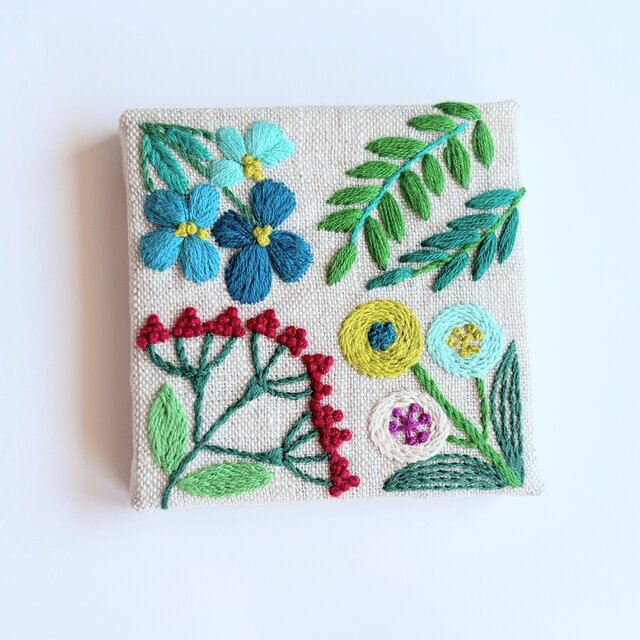 草花の刺繍パネル(botanical）#383