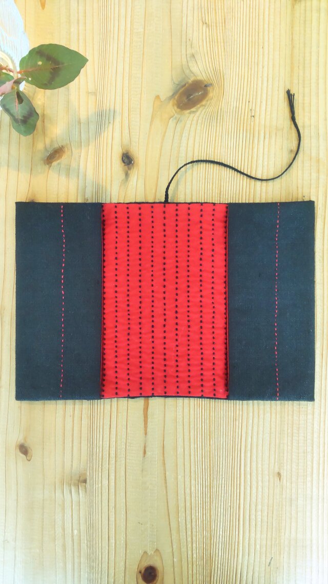 怪談話の文庫本カバー(血の雨)