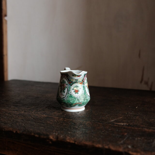 【特価¥3500→¥2500】草花や果実◆中国廣州　色絵金彩ミルクピッチャー　チャイナレトロ　シノワズリ　インテリア　茶器