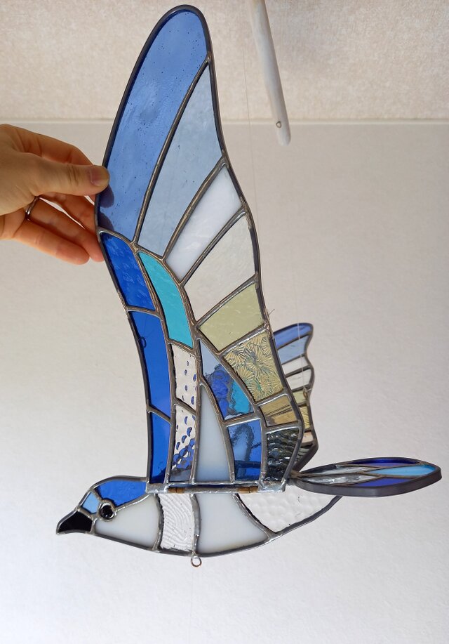 はばたく！鳥のステンドグラス ＃4 | iichi 日々の暮らしを心地よく