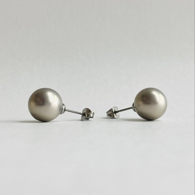 樹脂パールスタッドピアス/約12mm/オーキッドグレー/made in