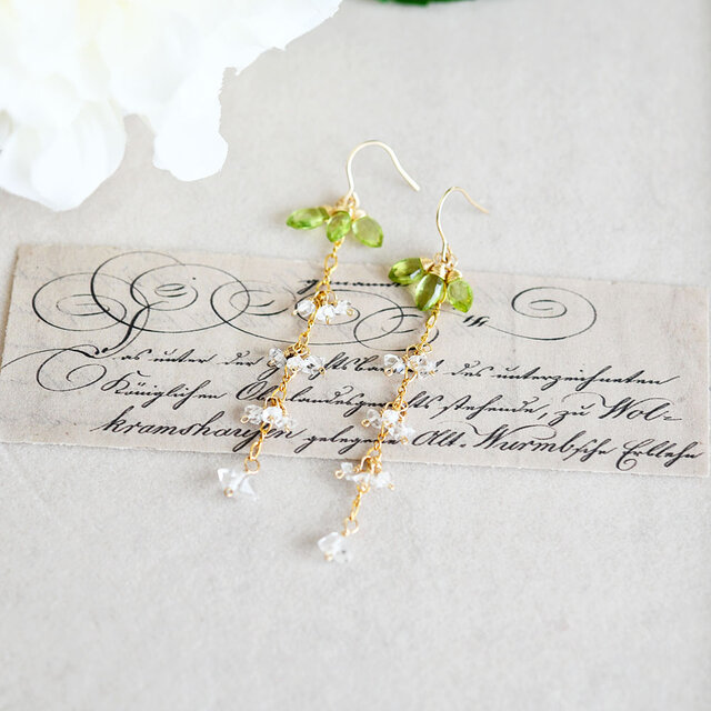 平和 太陽の石　ペリドットとハーキマーダイヤモンドのピアス /イヤリング可　8月誕生石