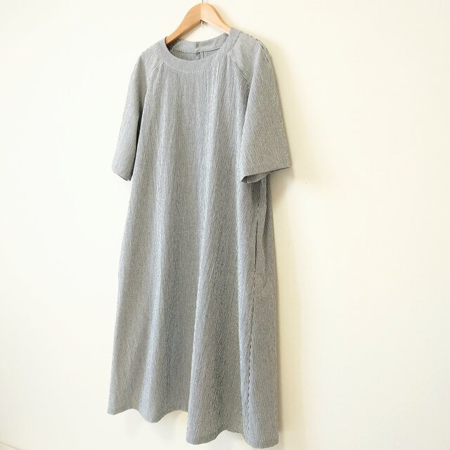 グッドラグランスリーブ ワンピース ストライプ Ｍ～Ｌサイズ