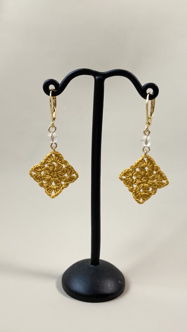 風まとうマスタード𓂃◌𓈒𓏸/かぎ針編み ピアス