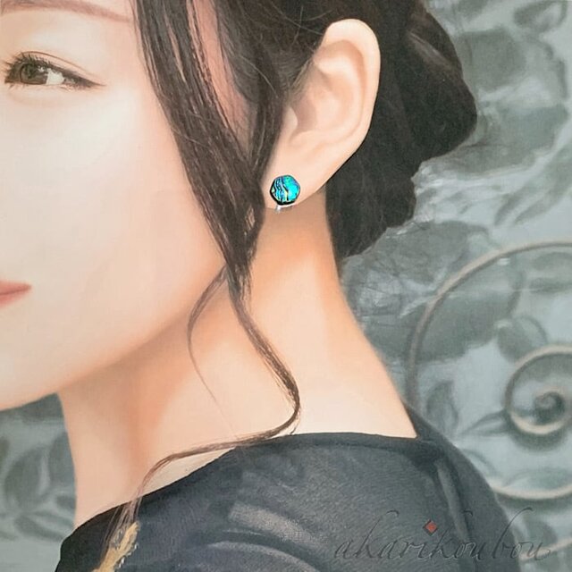 ルララン♪(2/3発送　イヤリング) ハイジュエリー 非加熱 希少色濃い ルビー揺れるお花ピアス R2ct