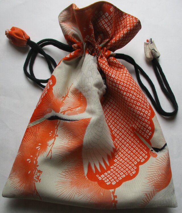 ８３１１　鶴の柄の長襦袢で作った巾着袋　＃送料無料