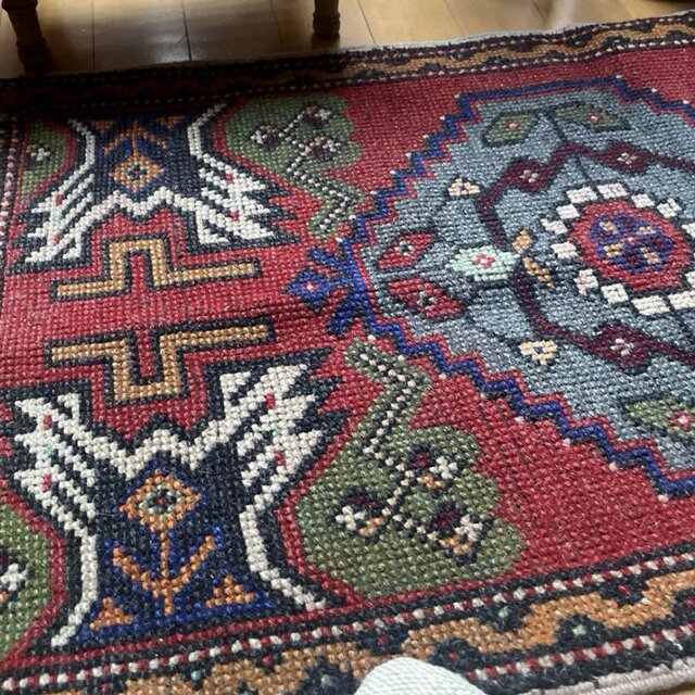 53×102 ウール アンティークレッド メダリオン トルコヴィンテージラグ