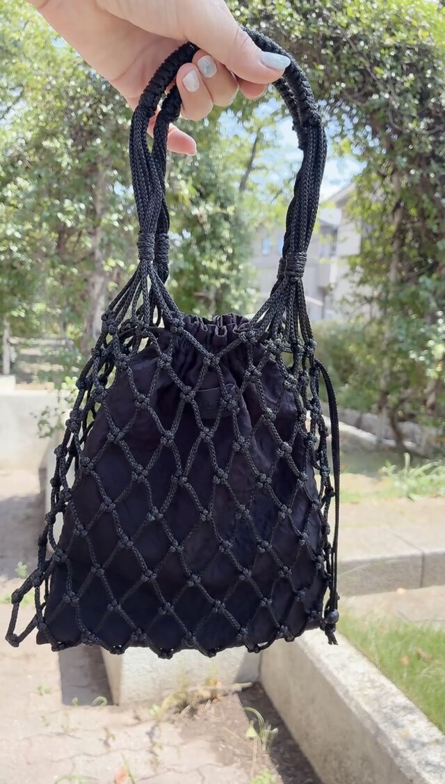 マクラメ編みのネットバッグ black×black