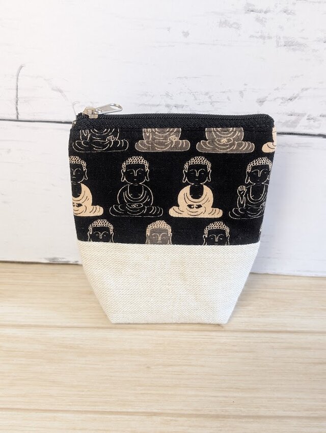 かわいい大仏様がいっぱいのミニポーチ