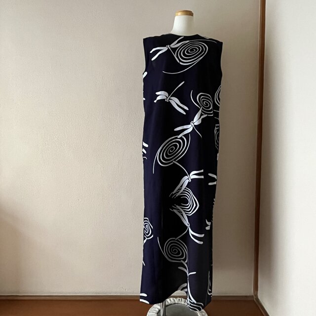 浴衣地アイラインワンピース　とんぼと水紋（紺地）