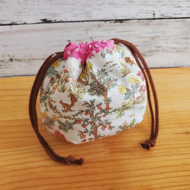 ぷっくりまんまるボール巾着ポーチ  森の動物×ドット