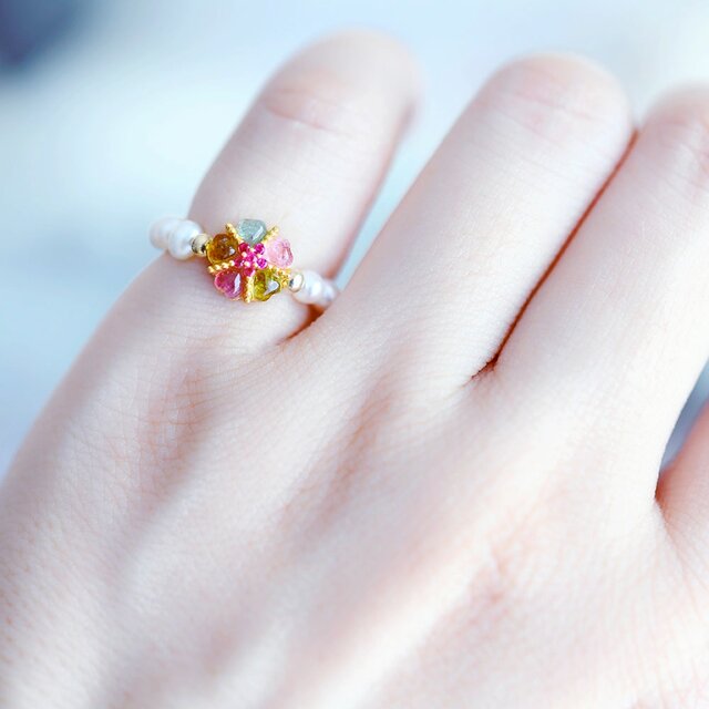 マイナスイオンパワーの石 マルチカラートルマリンと淡水パールの指輪 ピンキーリング 10月/6月誕生石