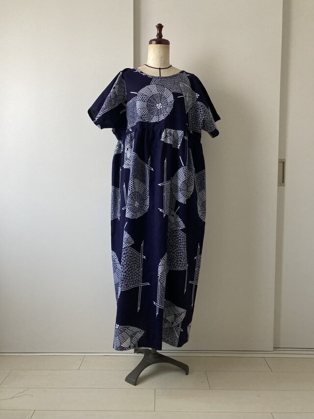 浴衣のゆったりワンピース　傘