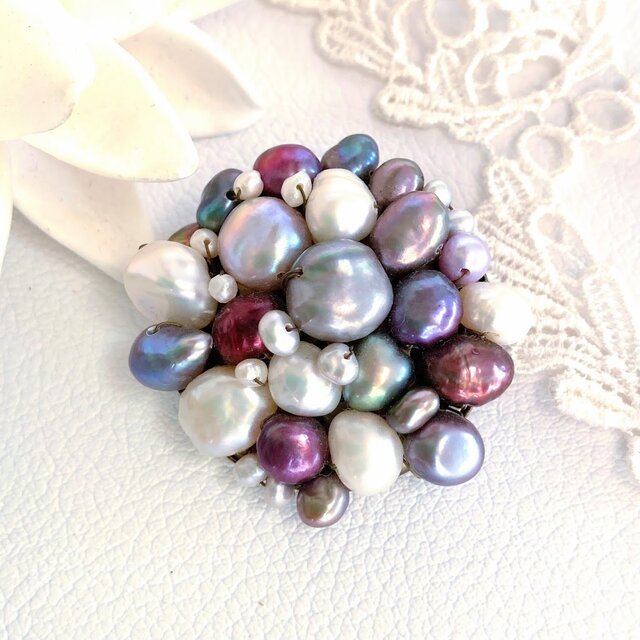 ～パール・ブーケ～バロック淡水真珠のブローチ（ホワイト・シルバー・パープル）