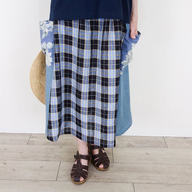 ラスト！[予約販売] グレイッシュブルーチェックと水彩花のリネン切替サイドポケットスカート（セットアップ可）