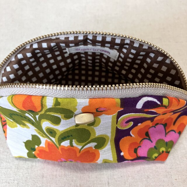 ラウンドファスナーポーチ 北欧の民族調花柄 | iichi 日々の暮らしを