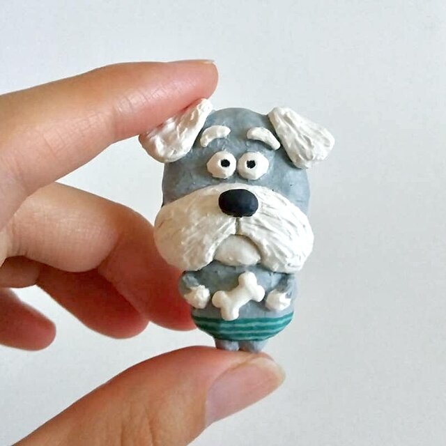 ブローチ ミニチュアシュナウザー（大好きな骨） | iichi 日々の暮らし