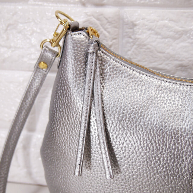 ☆ハンドメイド☆日本製☆本革☆斜め掛けショルダーバッグ☆コロンと