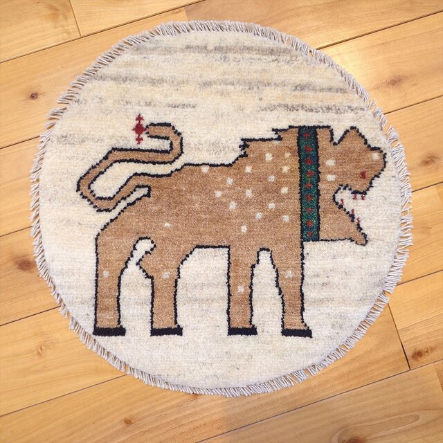 ペルシャ　ギャッベ  ミニマット  41×42   生成　ラクダ ペルシャ ギャッベ ミニマット ラグ 36x42cm 厚み 2.16cm 3匹の