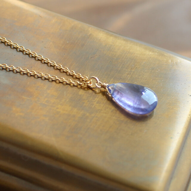 ✨夕暮れのヴァイオレットブルー✨ タンザナイト【L】のペンダント（K14GF）