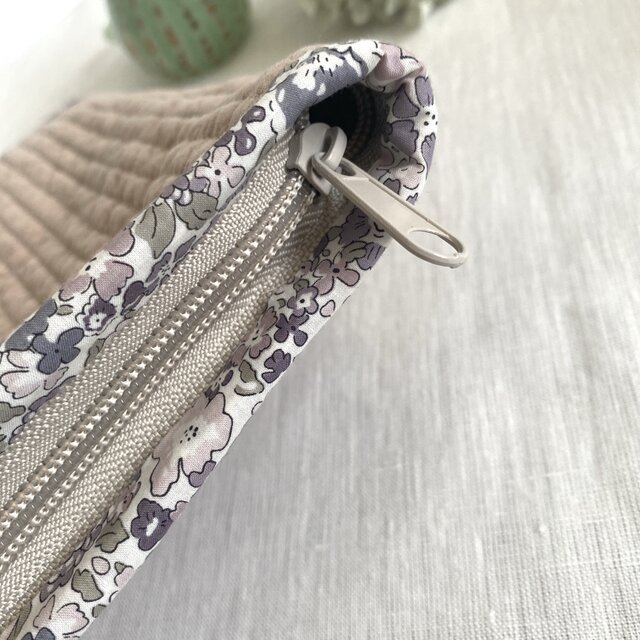 soldヌビキルト×リバティ　ファスナーポーチ ヌビキルト×リバティラミネート ファスナーポーチ大の通販 by