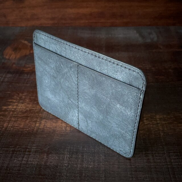 《４ポケット／フラットタイプ》レザーカードホルダー（ブラック）