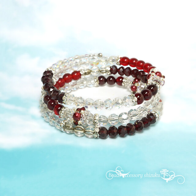 3連コイルブレスレット＊クリア×チェリーカルセドニー