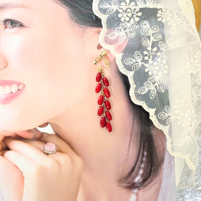 珊瑚のしずく～染め赤珊瑚のフリンジイヤリング | iichi 日々の暮らし