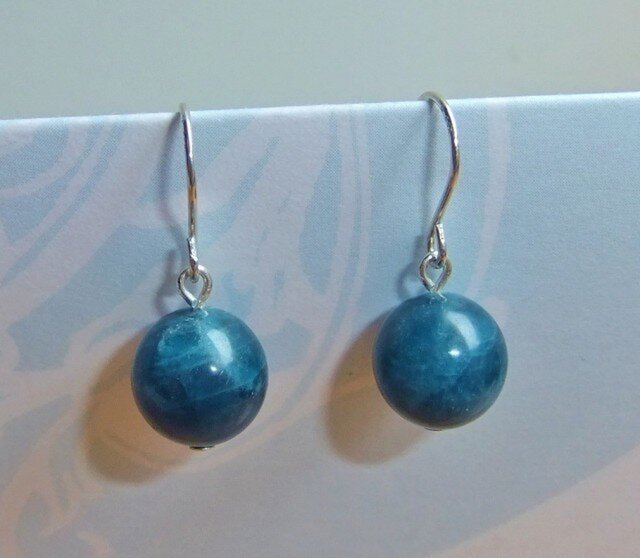 Blue Apatite Pierced Earringの画像1枚目