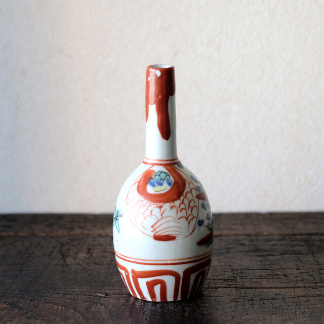 【サマー特価¥2200→¥1100】一輪挿しにも◆草花と蝶々。瀬戸焼　赤絵金彩徳利　インテリア　古民家　花器　花瓶　明治〜大正期