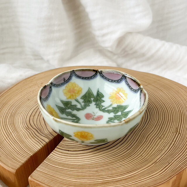 チコロット❤️ミニ小鉢❤️すべて手描き❤️染付け❤️1つあると便利な器❤️手のひらサイズ❤️たんぽぽ❤️花