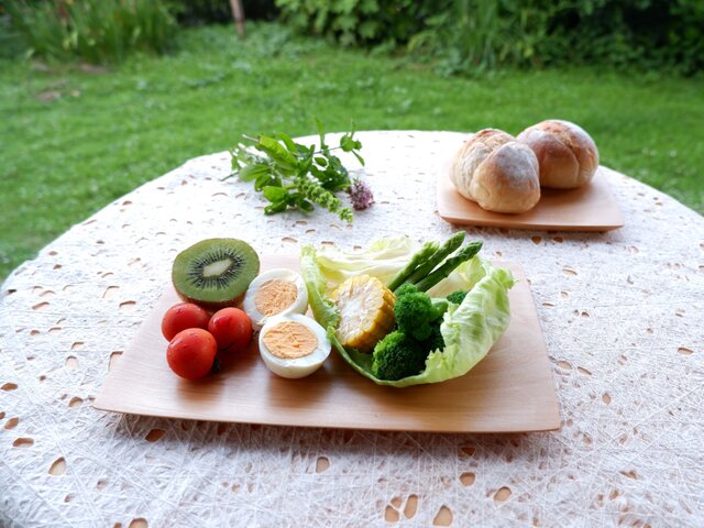 ハンノキ(榛の木)の長皿① | iichi 日々の暮らしを心地よくする